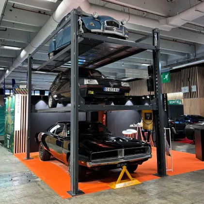 parking en élévation sur mesure pour 3 voitures les unes sur les autres